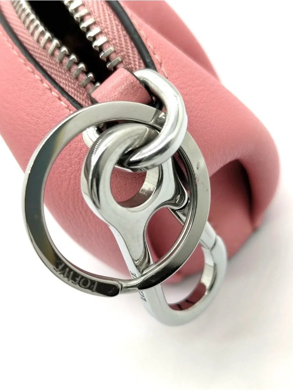 ✨🛍️ Loewe Pink Leather Elephant Coin Pouch Bag Charm